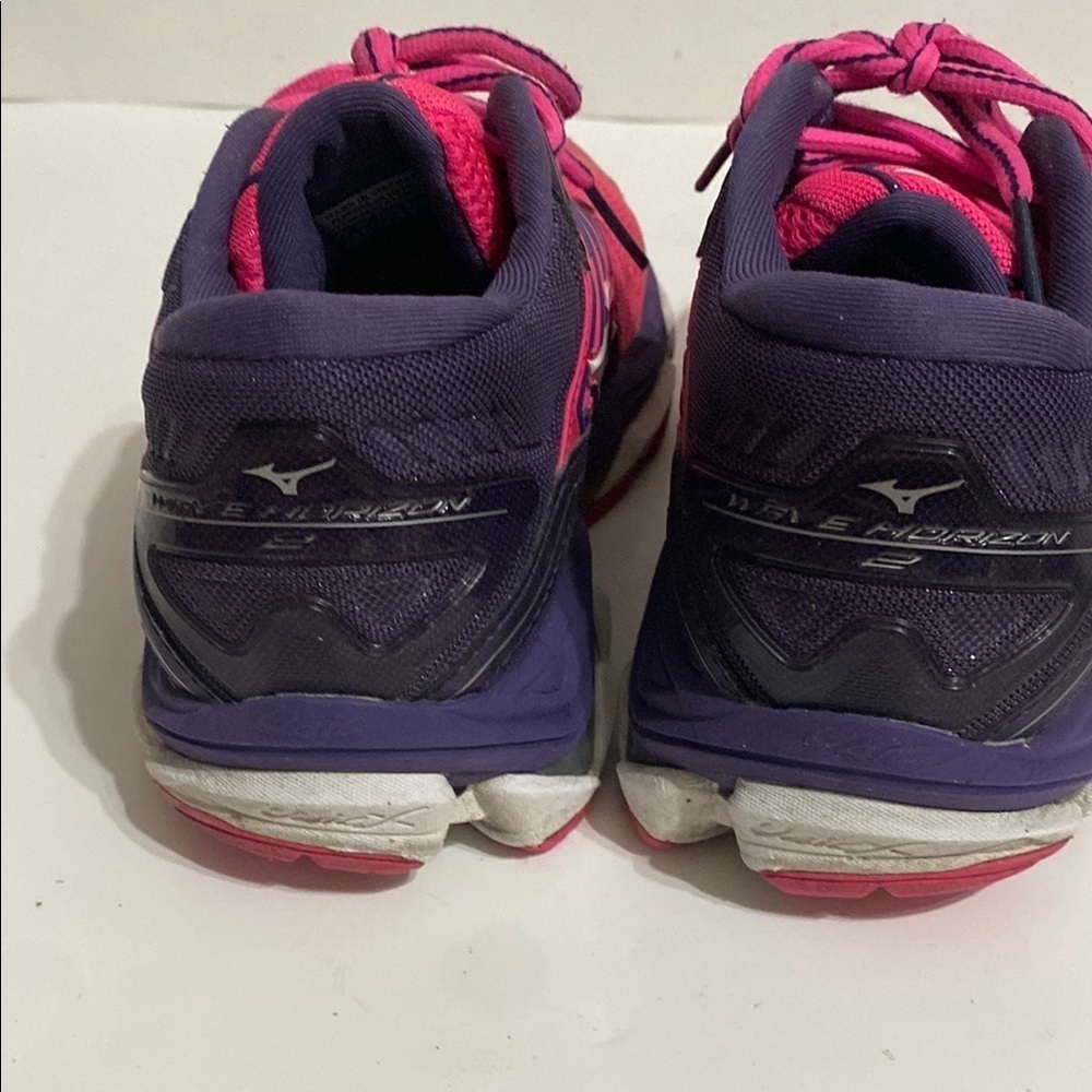 Mizuno Women's Pink and Purple Running Shoes Size 7.5 - Picture 2 of 11